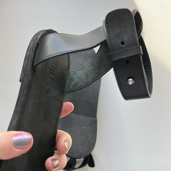 VINCE - 8, black ankle strap flat sandals - Picture 8 of 9